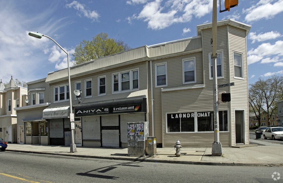 Primary Photo Of 154-162 Sanford St, East Orange Apartments For Lease