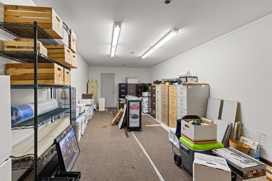 More Photos Of 9340 Hennepin Town Rd, Eden Prairie Office For Sale