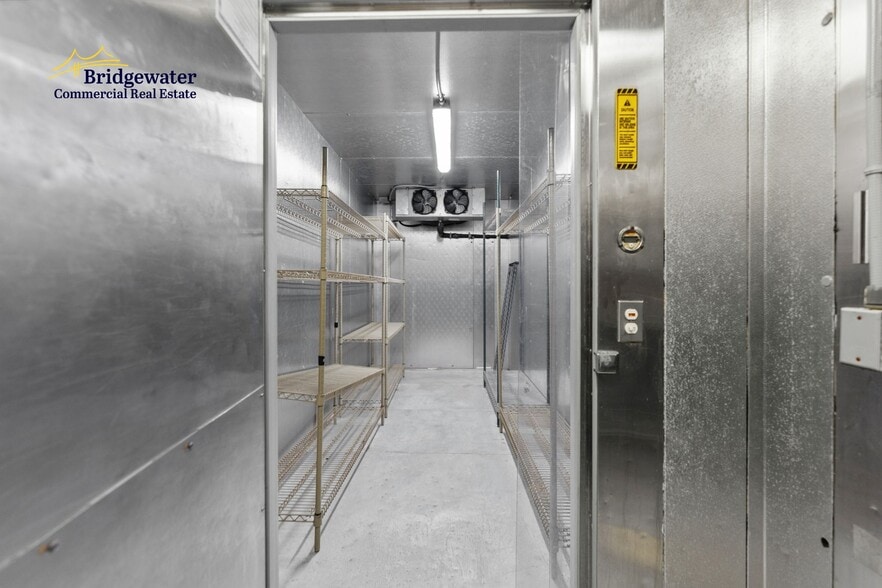 More Photos Of 1200 Pasadena Ave S, South Pasadena Restaurant For Sale