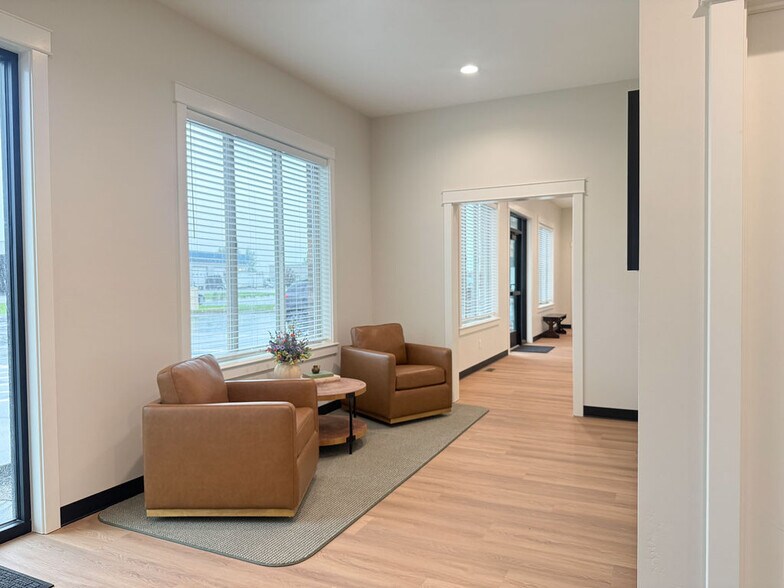 More Photos Of 112 Sugar Avenue, Sugar City Office For Lease