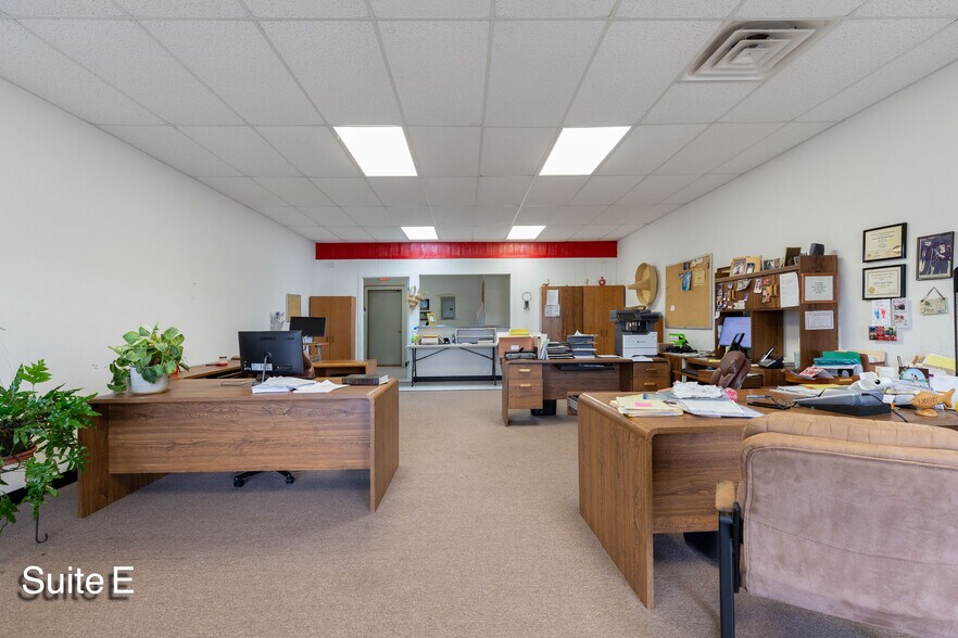 More Photos Of 19275 125 Hwy, Fairland General Retail For Sale