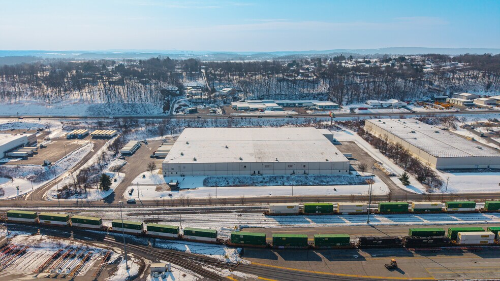More Photos Of 7253 Grayson Rd, Harrisburg Warehouse For Lease