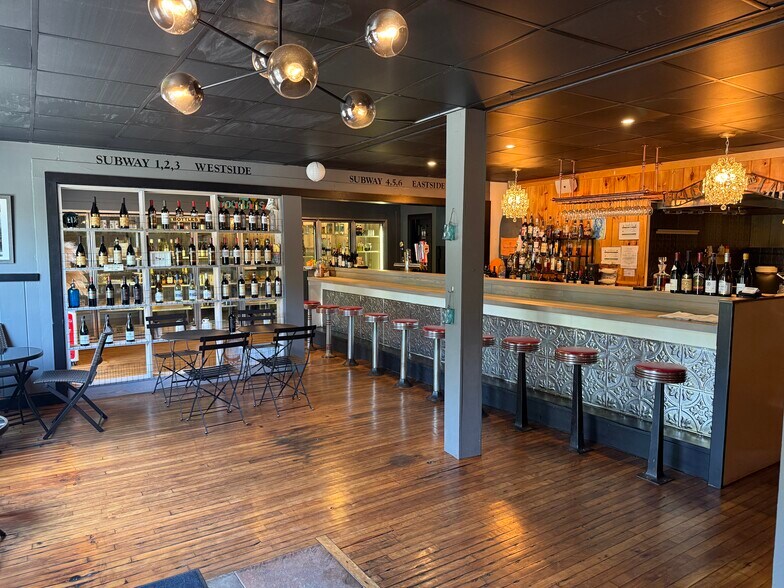 More Photos Of 256 Sebago Rd, Sebago Restaurant For Sale