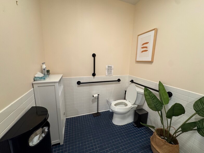 More Photos Of 2871-2879 Broadway, New York Office For Lease