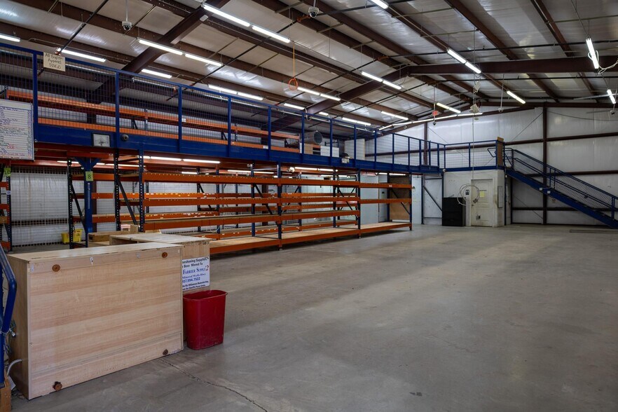 More Photos Of 2020 Fort Worth Hwy, Weatherford Freestanding For Sale