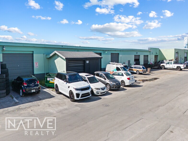 More Photos Of 723-731 NW 6th Ave, Fort Lauderdale Warehouse For Lease