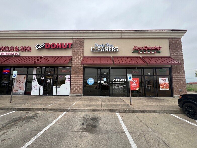 More Photos Of 1201 Longhorn Rd, Fort Worth General Retail For Lease