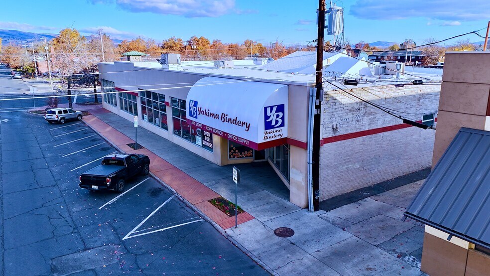 More Photos Of 310 E Chestnut Ave, Yakima Freestanding For Sale