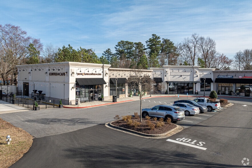 Primary Photo Of 735 N Main St, Alpharetta Freestanding For Lease