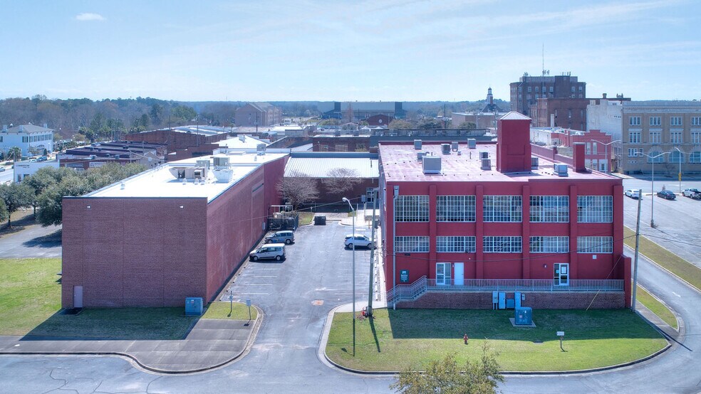 More Photos Of 125 Pine Ave, Albany Loft Creative Space For Lease