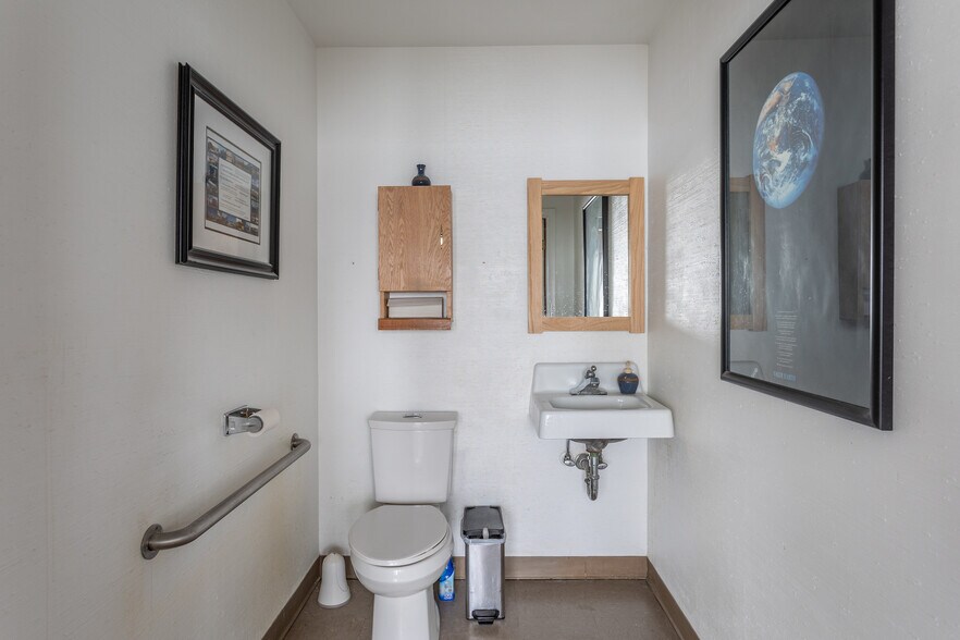More Photos Of 850 W Morgan St, Raleigh Loft Creative Space For Sale