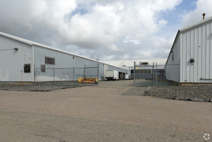 More Photos Of 290 Wood Rd, Braintree Racetrack For Sale