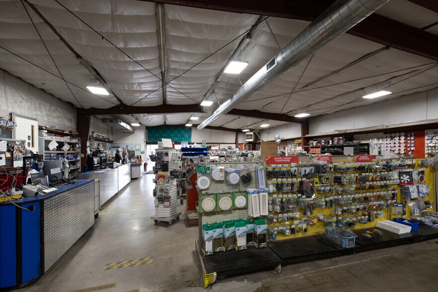 More Photos Of 945 W Mission Ave, Escondido Auto Dealership For Sale