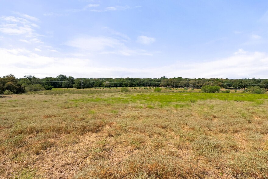 More Photos Of 1272 Old Lytton Springs Rd, Lockhart Land For Sale