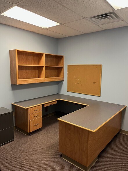 More Photos Of 110 Prosperity Blvd, Piedmont Warehouse For Lease