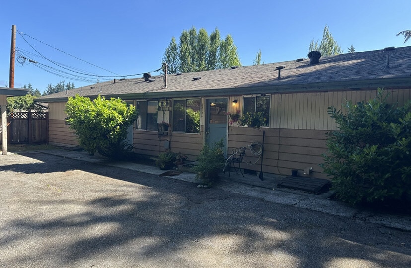 More Photos Of 23106 100th Ave W, Edmonds Office For Sale