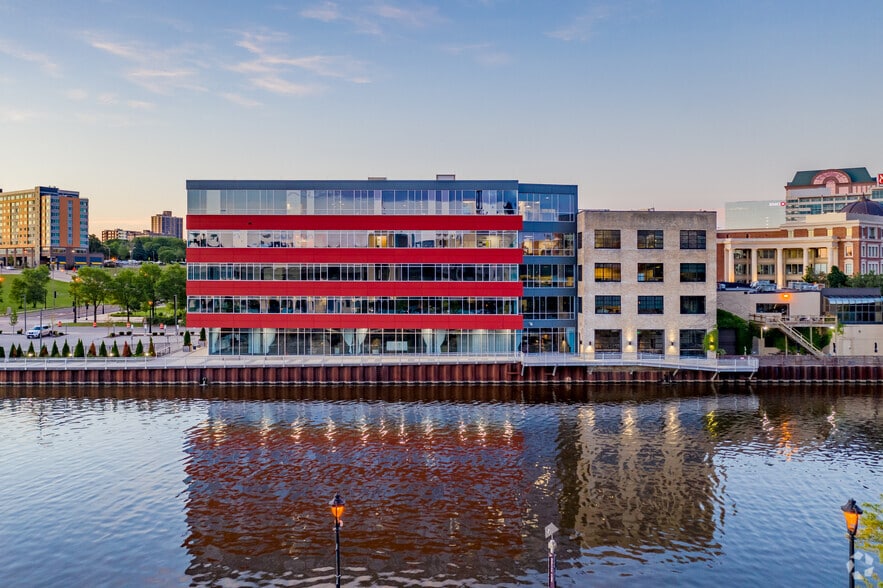 More Photos Of 1433 N Water St, Milwaukee Coworking Space