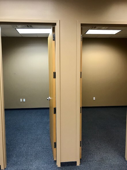 More Photos Of 1959 S Val Vista Dr, Mesa Office For Lease