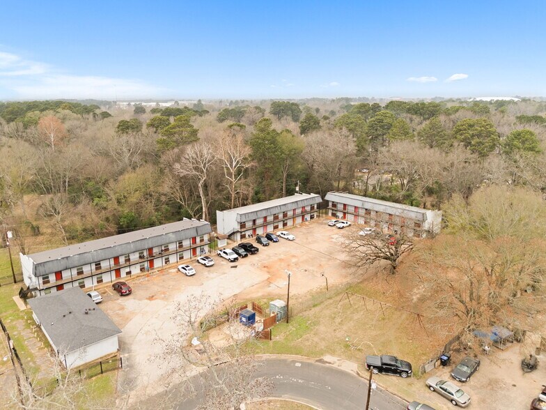 More Photos Of 429 Johnson St, Longview Apartments For Sale