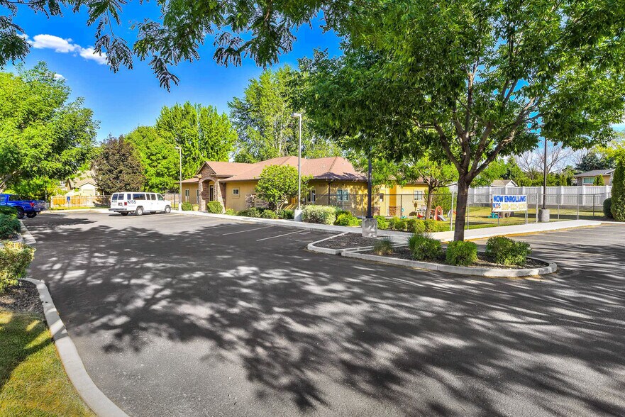 More Photos Of 2490 S Cloverdale Rd, Boise Daycare Center For Sale