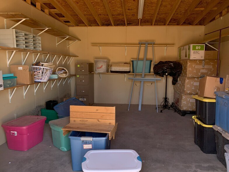 More Photos Of 2202 Upland Ave, Lubbock Flex For Sale