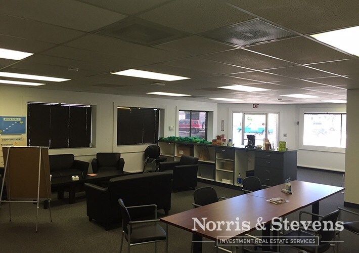 More Photos Of 2229-2235 NE Sandy Blvd, Portland Office For Lease