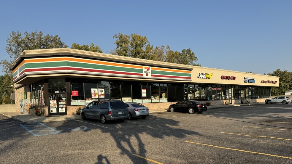 More Photos Of 43017-43065 Mound Rd, Sterling Heights Unknown For Lease
