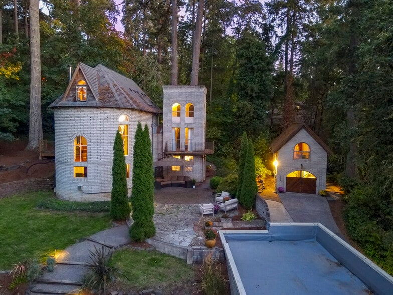 More Photos Of 1820 E 28th Ave, Eugene Multifamily For Sale