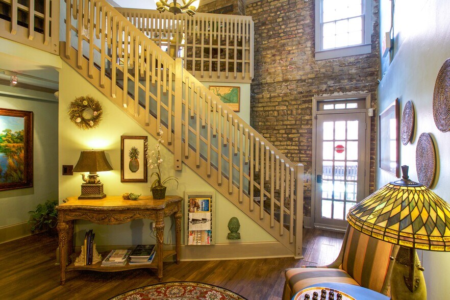 More Photos Of 96 N Market St, Charleston Storefront Retail Residential For Sale