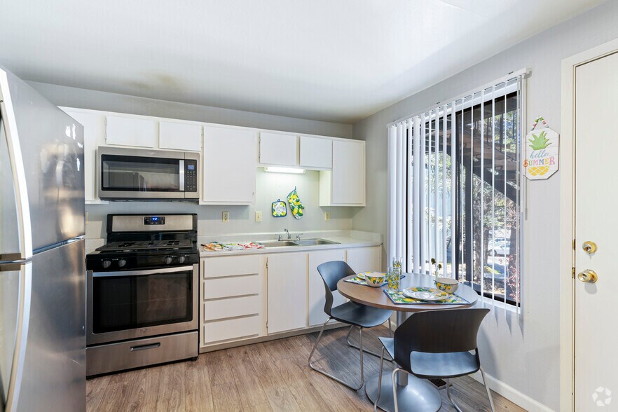 More Photos Of 1617 N Virginia St, Reno Apartments For Sale