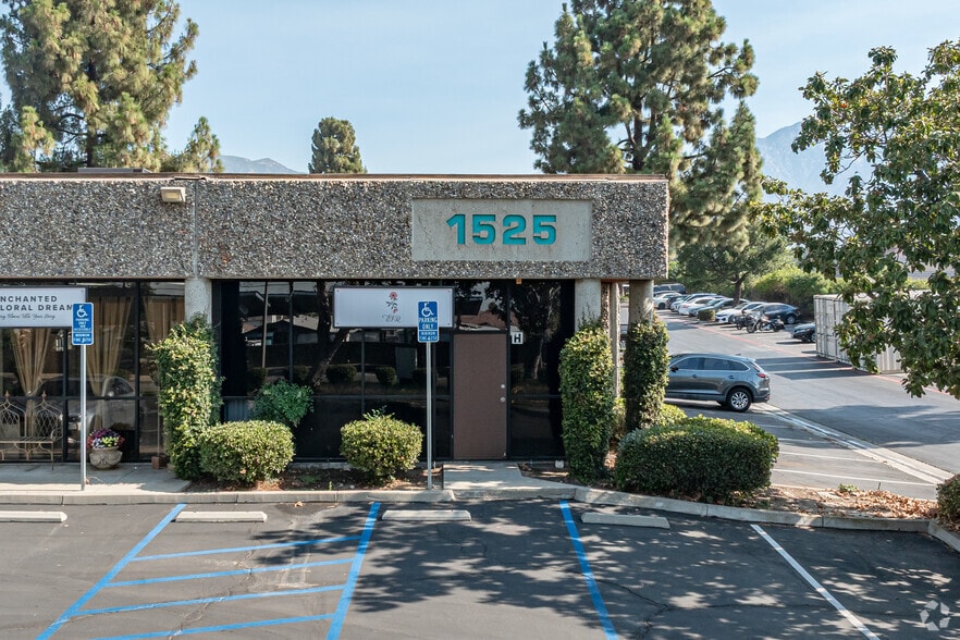 More Photos Of 1525 W 13th St, Upland Warehouse For Lease