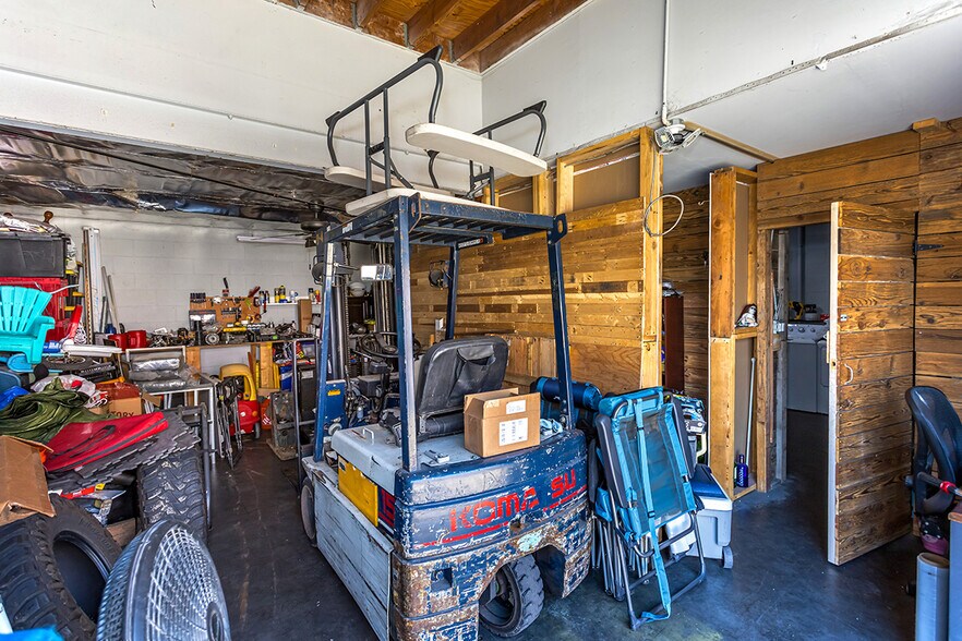 More Photos Of 12561-12563 Persing Dr, Whittier Showroom For Sale