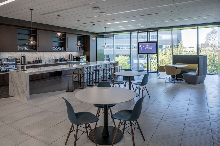 More Photos Of 1414 Enclave Pky, Houston Office For Sale