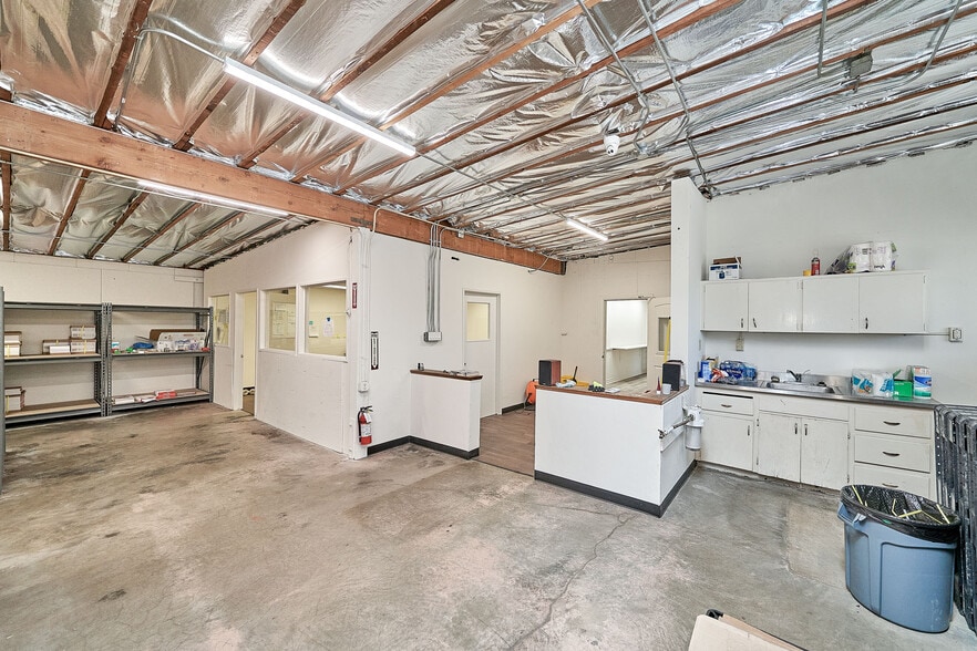 More Photos Of 653 S Melrose St, Placentia Warehouse For Sale