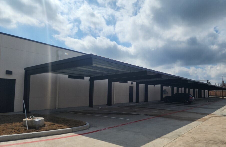 More Photos Of 13330 Spring Cypress Road, Cypress Storefront For Lease
