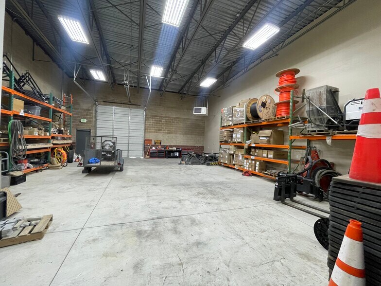 More Photos Of 1693 W American Way, Payson Warehouse For Lease