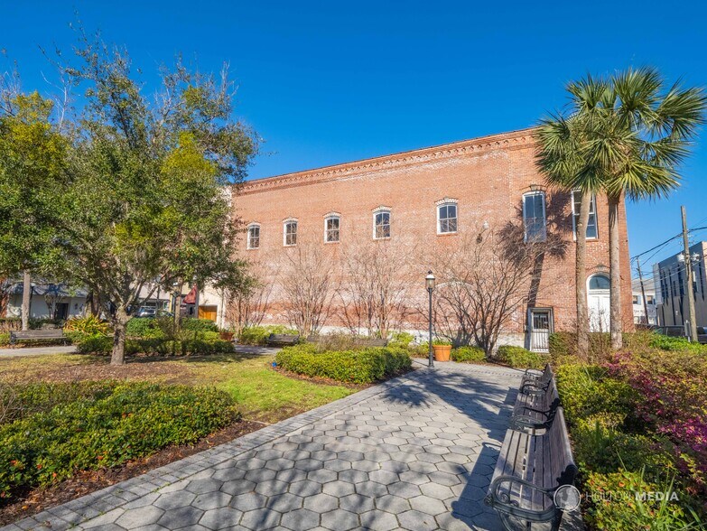 More Photos Of 1418 Newcastle St, Brunswick Storefront For Lease