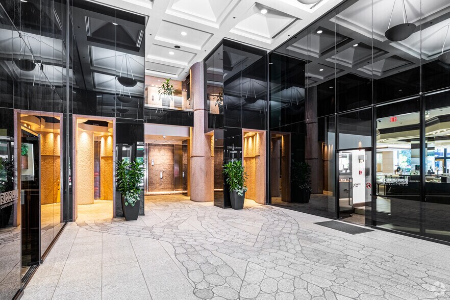 More Photos Of 101 Park Ave, Oklahoma City Office For Lease