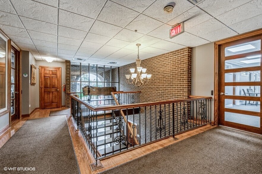 More Photos Of 6500 W College Dr, Palos Heights Flex For Sale