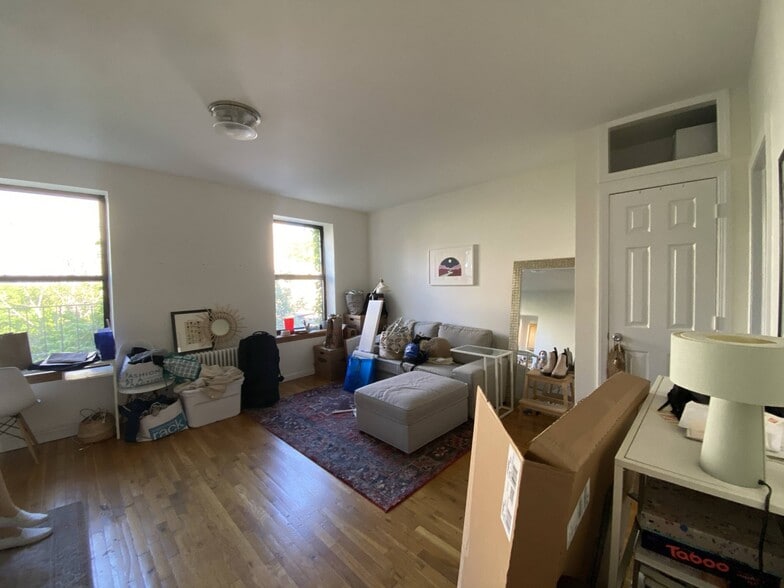 More Photos Of , Brooklyn Unknown For Sale