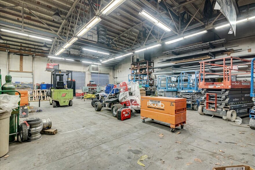 More Photos Of 530 S Main St, Bangor Manufacturing For Sale