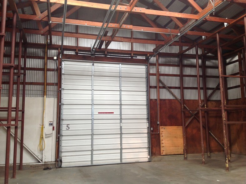 More Photos Of 469 Nehalem St, Clatskanie Warehouse For Lease