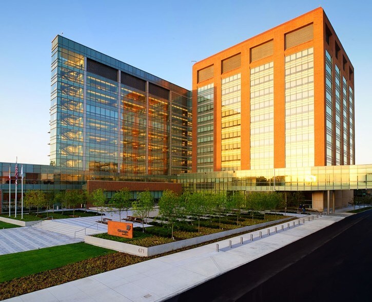 More Photos Of 671 S High St, Columbus Office For Lease