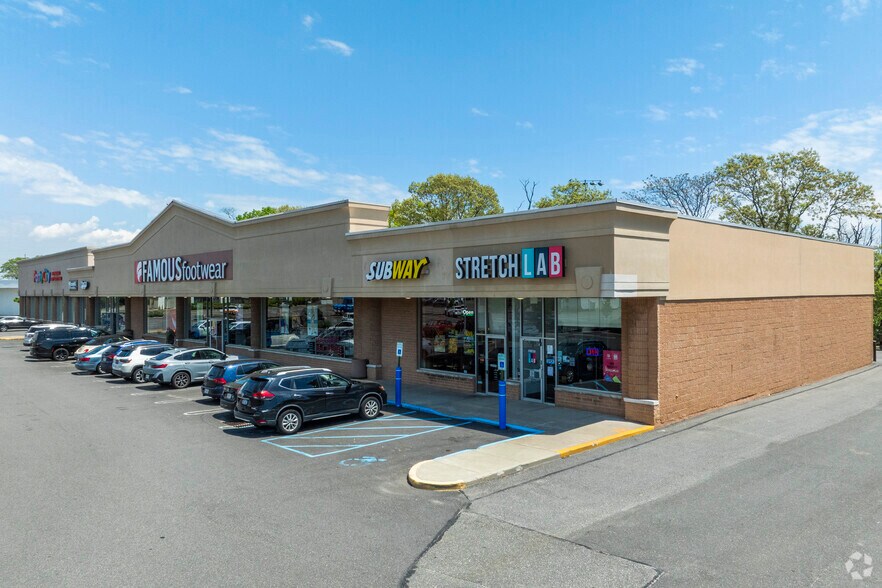 More Photos Of 5500 Sunrise Hwy, Massapequa General Retail For Lease