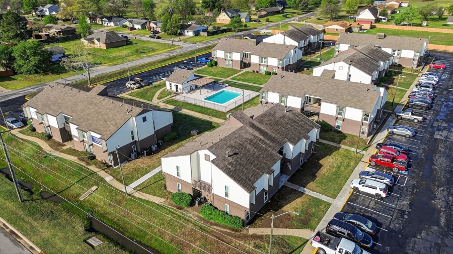 More Photos Of 407 Galaxy Road, Sapulpa Apartments For Sale