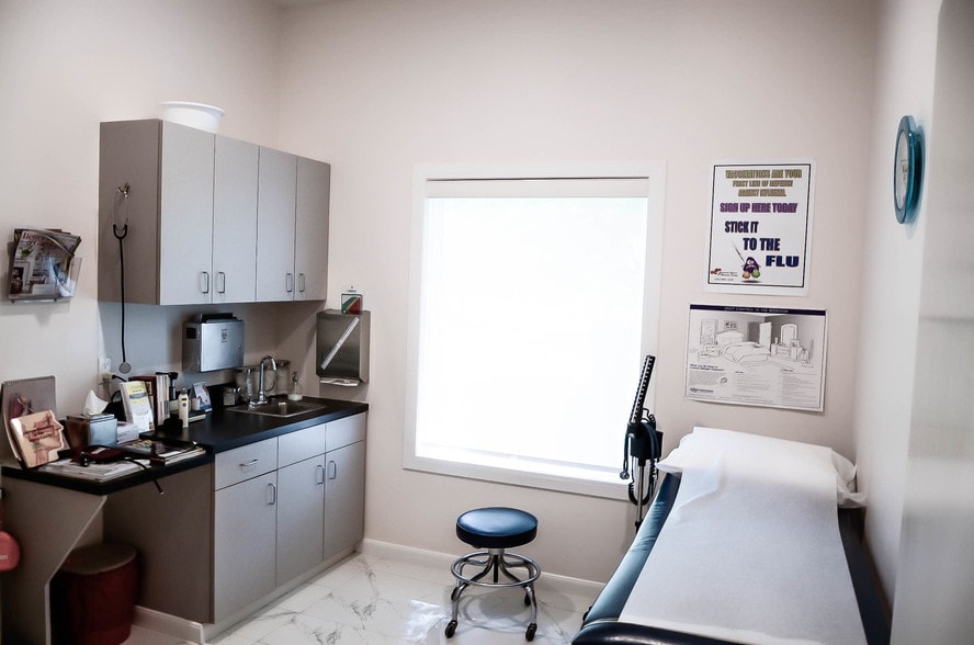 More Photos Of 13661 Vermarion Rd, Houston Medical For Sale