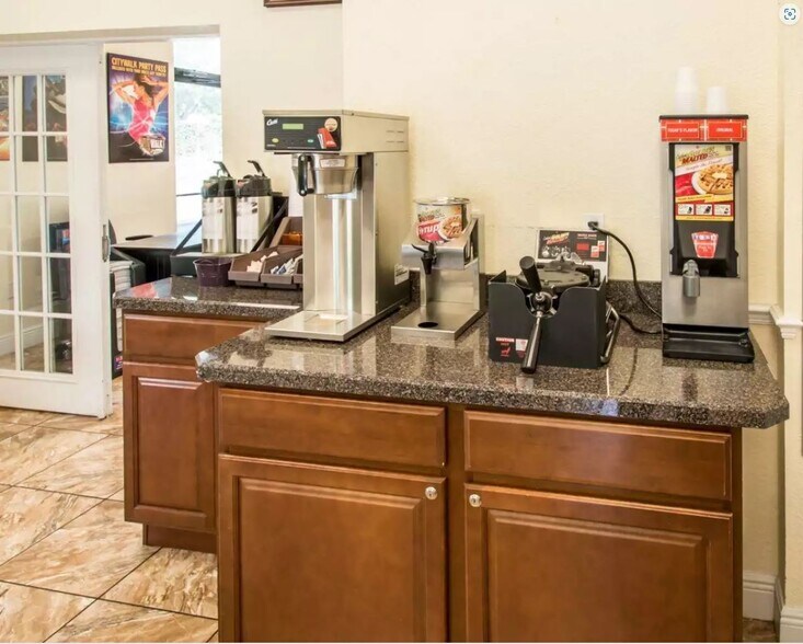 More Photos Of 2934 Polynesian Isle Blvd, Kissimmee Hotel For Sale