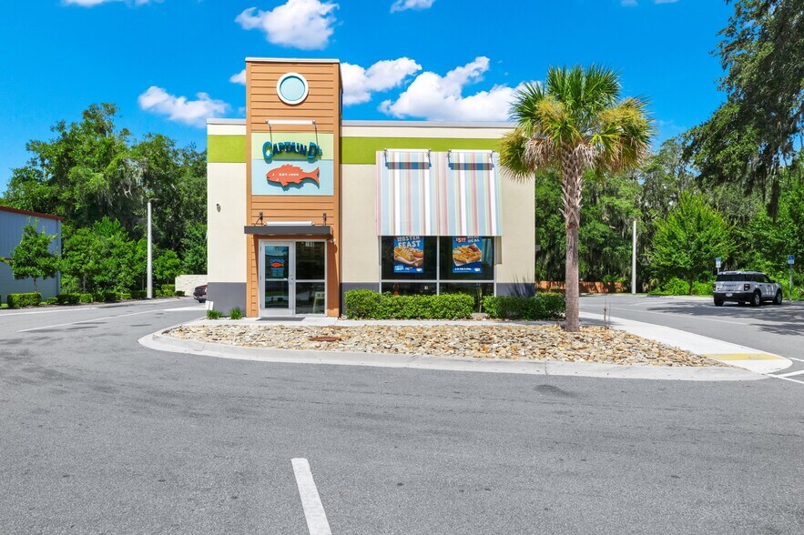 Primary Photo Of 200 State Road 19, Palatka Fast Food For Sale