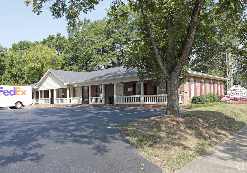 Primary Photo Of 570 N Jeff Davis Dr, Fayetteville Office For Sale