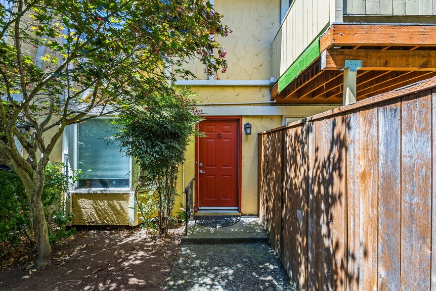 More Photos Of 540 Polk St, Eugene Apartments For Sale
